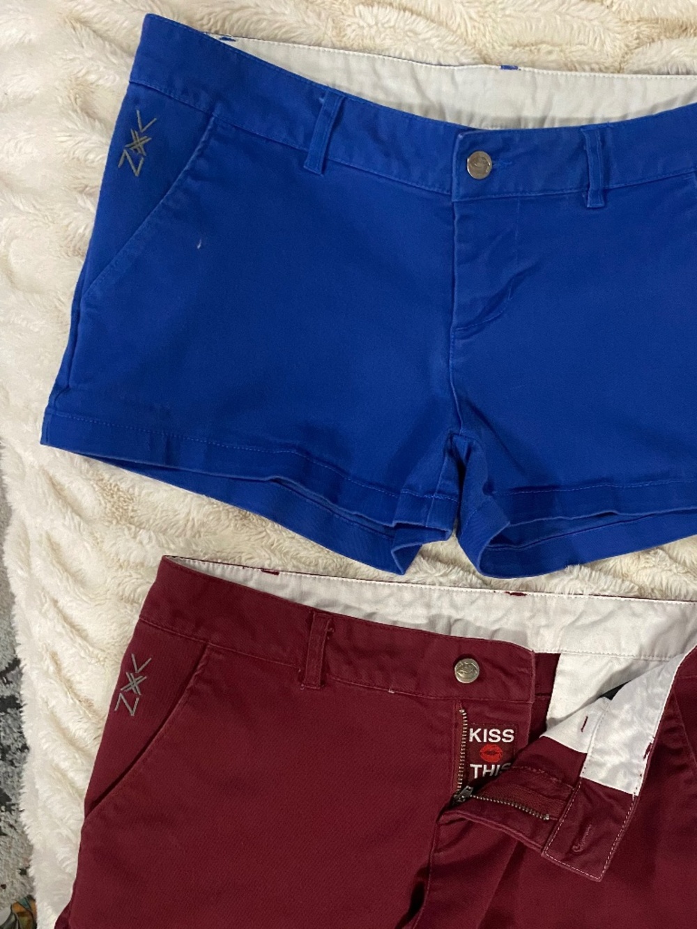 Vixxon By DIXXON Women's Set of 2-Blue & Maroon Chino Shorts